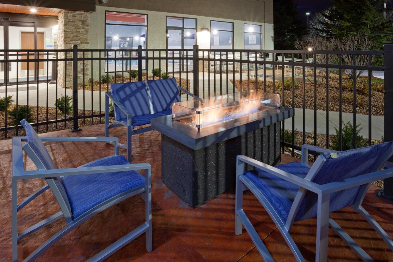 Holiday Inn Express Hotel & Suites Minneapolis-Golden Valley By Ihg Saint Louis Park Kültér fotó